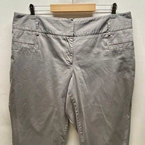 Lane Bryant Capri Pants Women's 16 Gray Cotton Stretch Comfort Casual Mid Rise - Picture 2 of 12